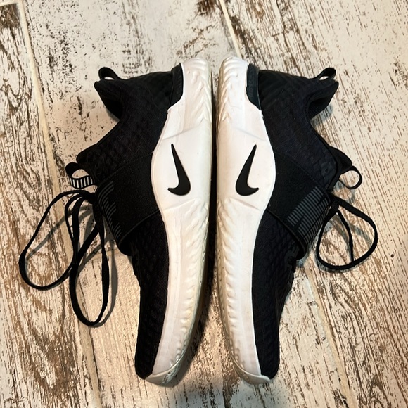 Nike Womens Comfort Footbed Sneakers - Picture 4 of 7